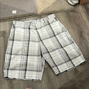 Men's Plaid Gray Shorts